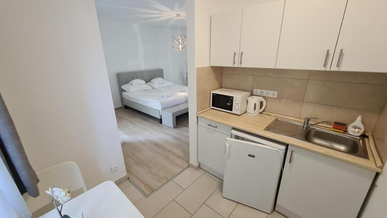 Mediterran Apartman With Pool Siofok Dış mekan fotoğraf