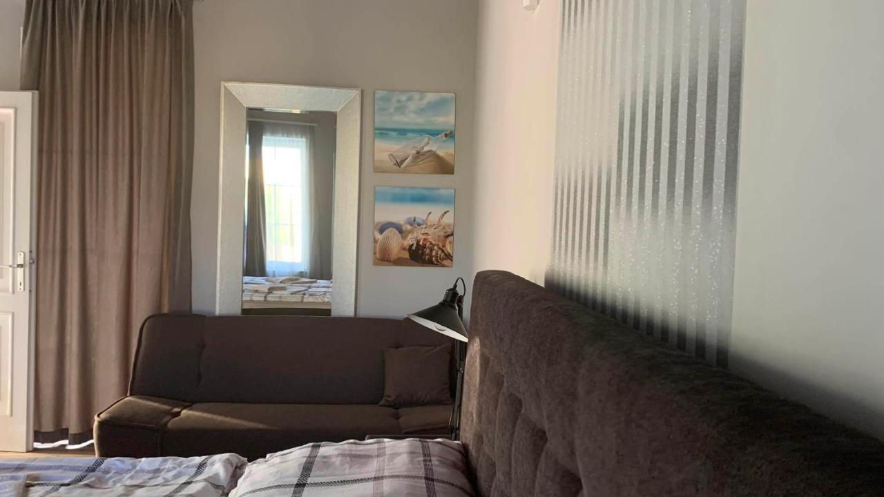 Mediterran Apartman With Pool Siofok Dış mekan fotoğraf
